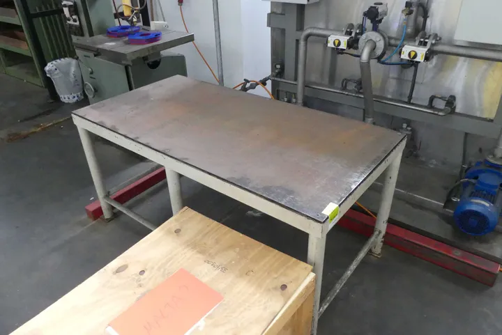 robuster Arbeitstisch Maße in cm ca. 160 x 80 x 75